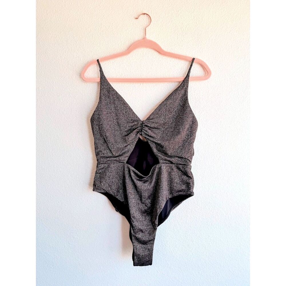 Beach Bunny Cut Out Ruched One Piece Swimsuit in Gold Shimmer Black size XL